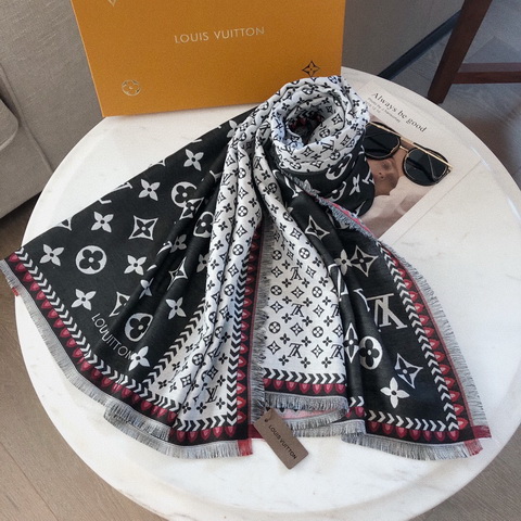 LV Scarf-87